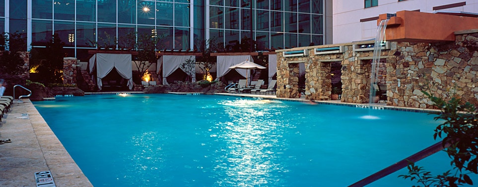 outdoor-pool-003