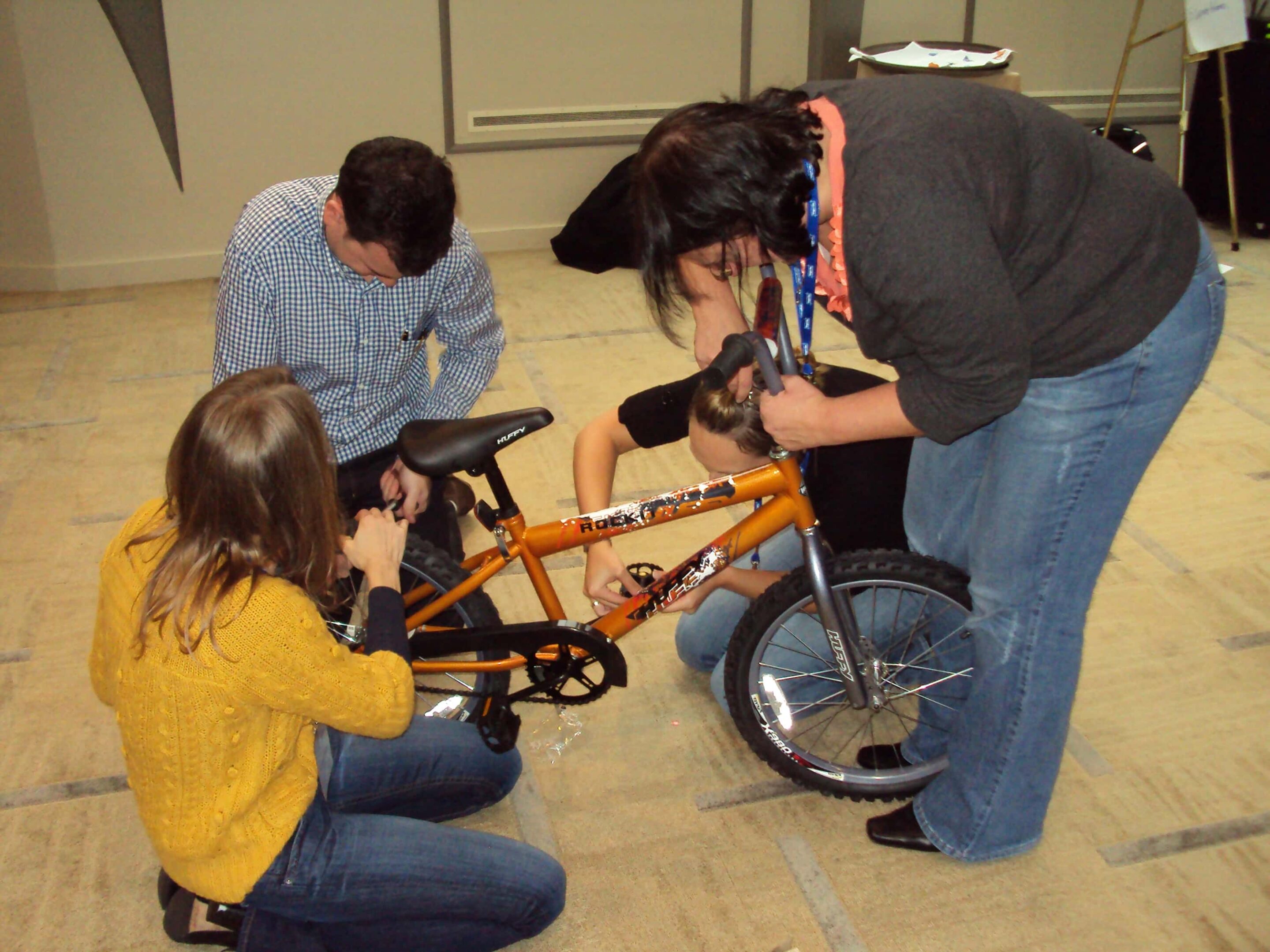 Biogen Team Building a Bike in Boston
