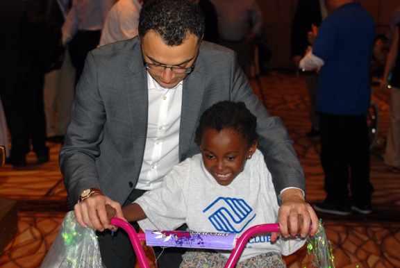 Starbucks Partners Build Bikes for Kids in Nashville