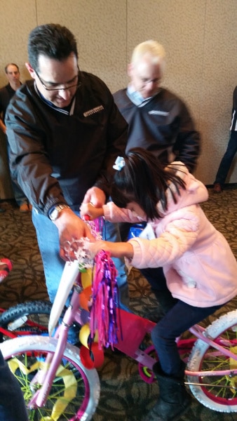 United-Conveyor-Builds Bikes for Kids in Chicago