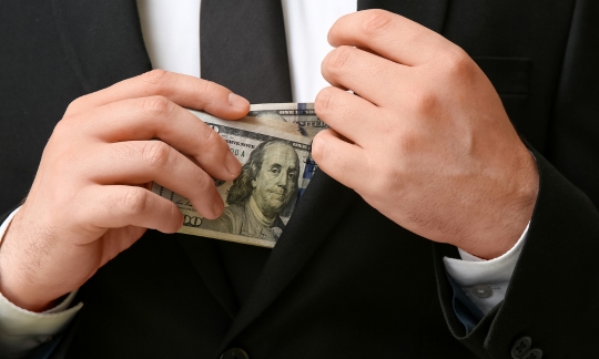 How to Build Wealth in Three Simple Steps - Featured